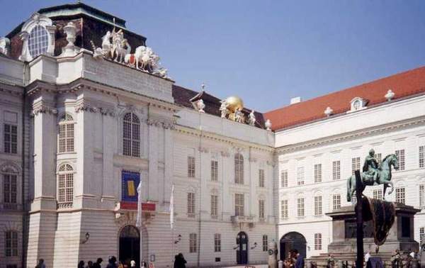 Национальная библиотека в Вене