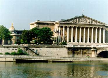 Вид на Бурбонский дворец с реки
