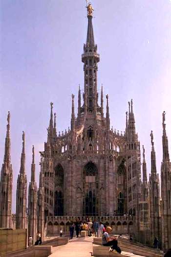 На крыше Миланского Собора