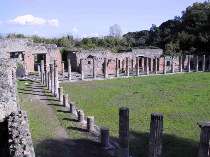 Раскопки Помпеи начались только в XVIII веке