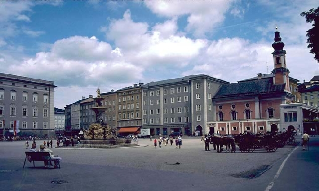 Зальцбург - площадь Residenz Platz
