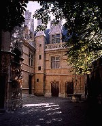 Вид Национального музея Средневековья