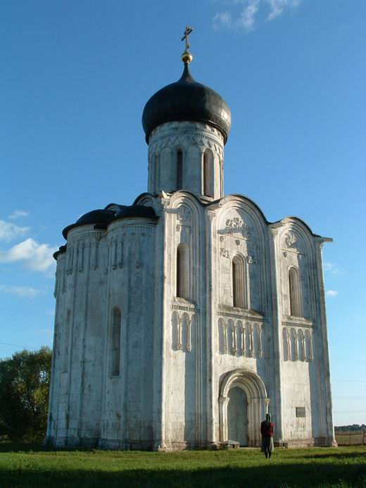 Церковь Покрова на Нерли - 'Белая лебедь' русской архитектуры